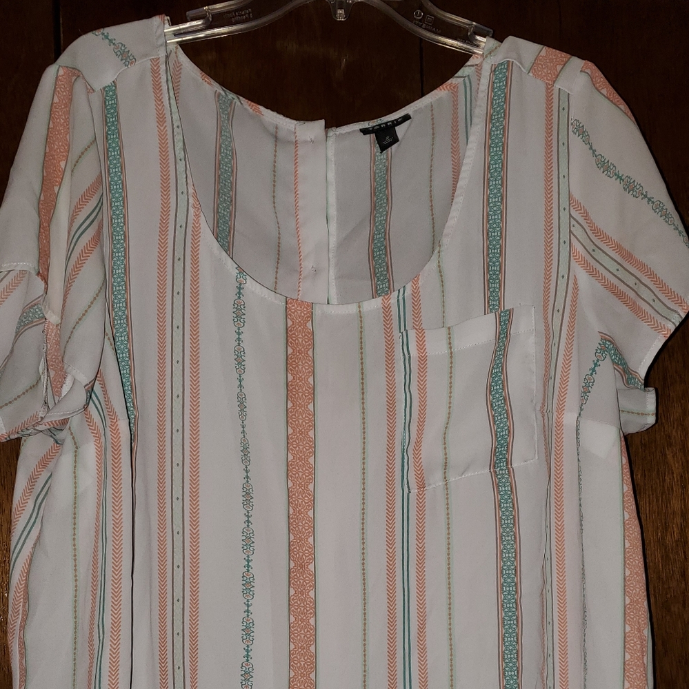 Torrid shirt